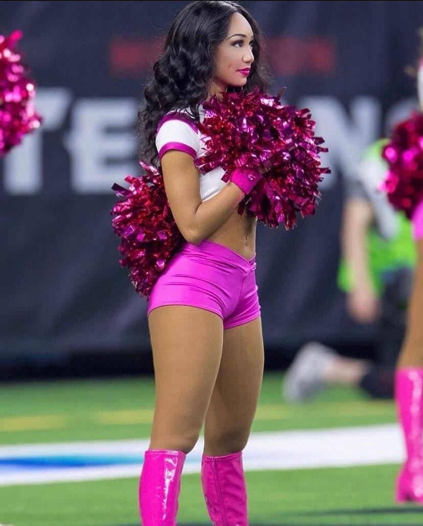 Red boots, red lipstick, red - Houston Texans Cheerleaders