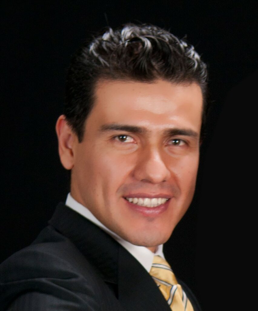 Hidden Gems Meet Enrique Lara of Voyage Houston Magazine