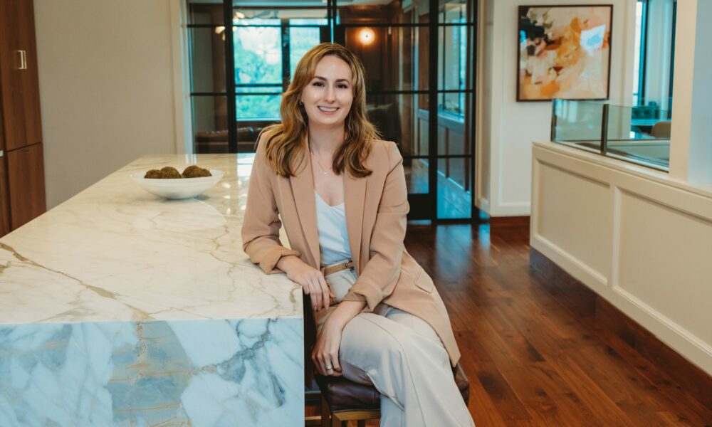 Check Out Carolyn Karr’s Story - Voyage Houston Magazine | Houston City ...